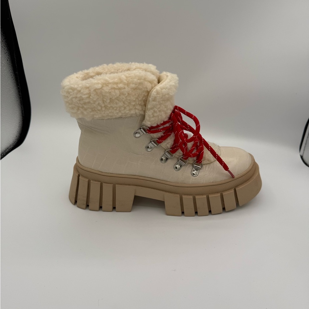 Shoe Dazzle Cream and Red Winter Boots